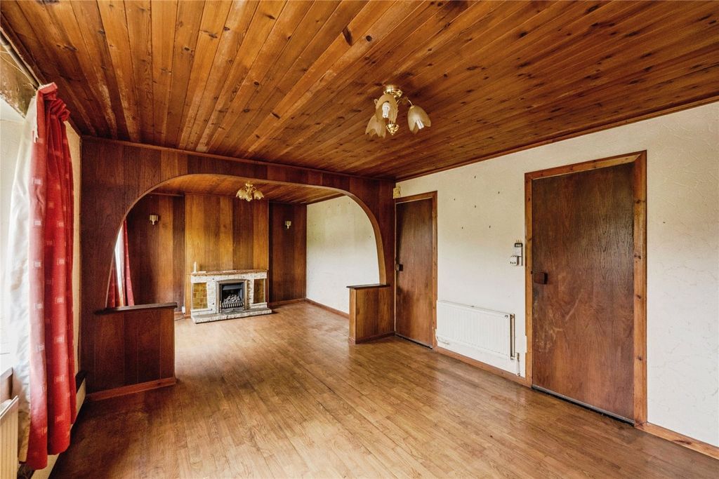 Property photo 2 of 21 Picture No. 48