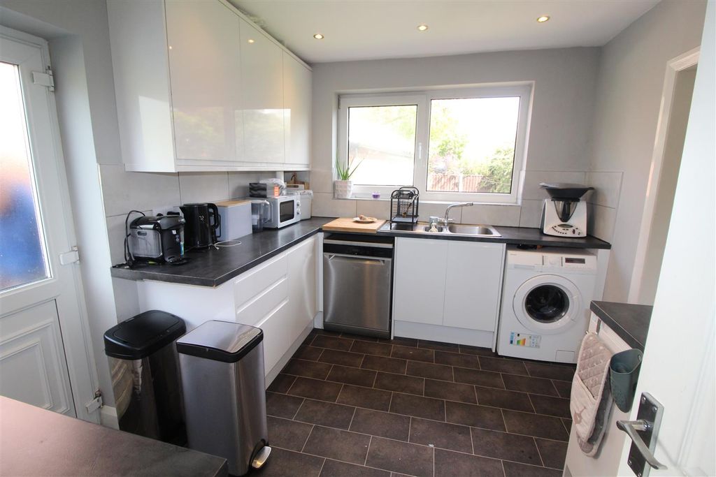 Property photo 3 of 12 Img_3160.Jpg
