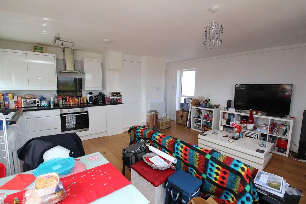Property photo 3 of 10 Picture No. 19