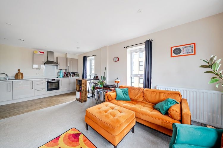 Property photo 3 of 14