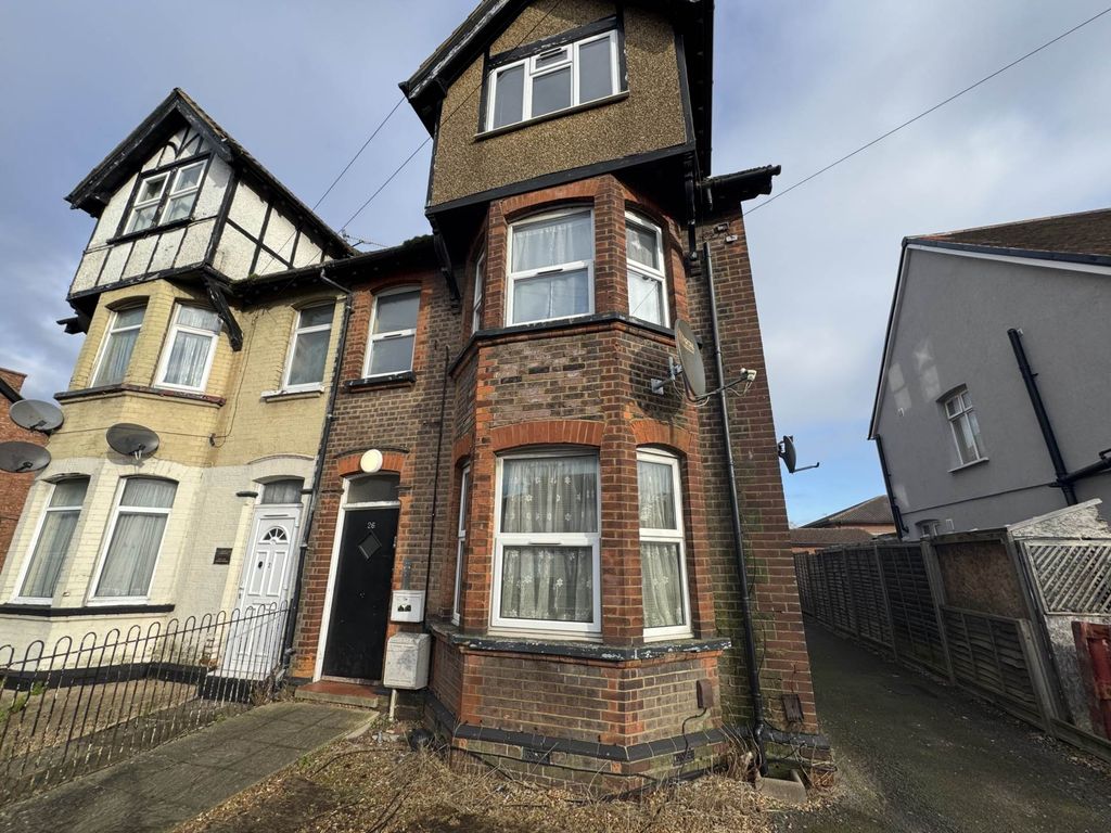 Property photo 1 of 6