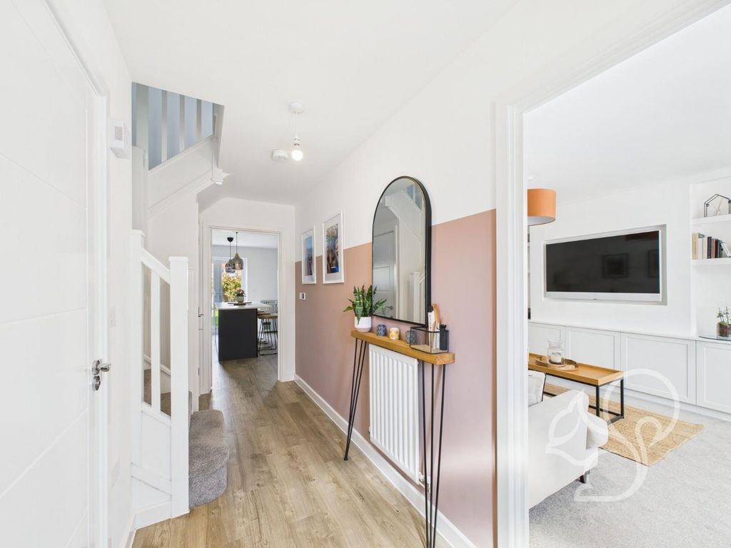 Property photo 3 of 23 Hallway