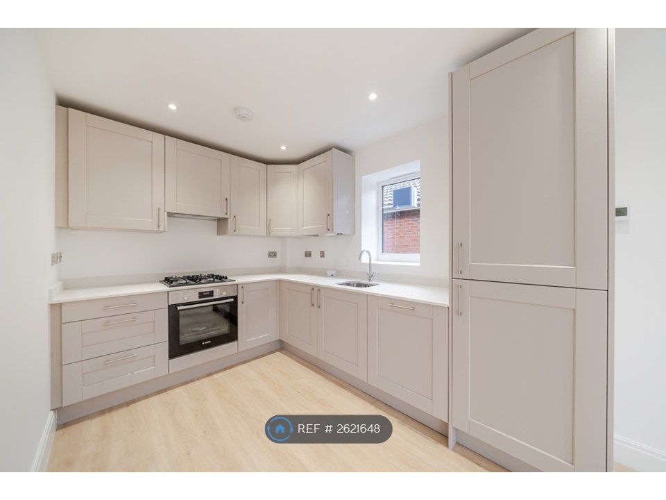 Property photo 3 of 10 Open Plan Living And Kitchen