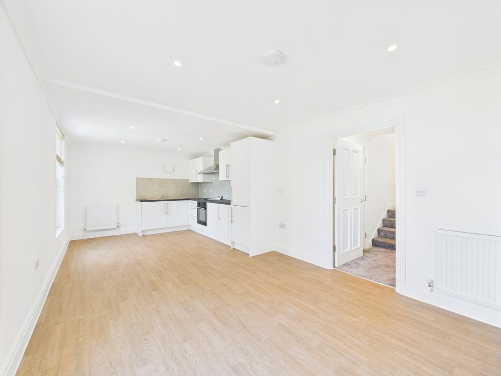 Property photo 1 of 7 4380960