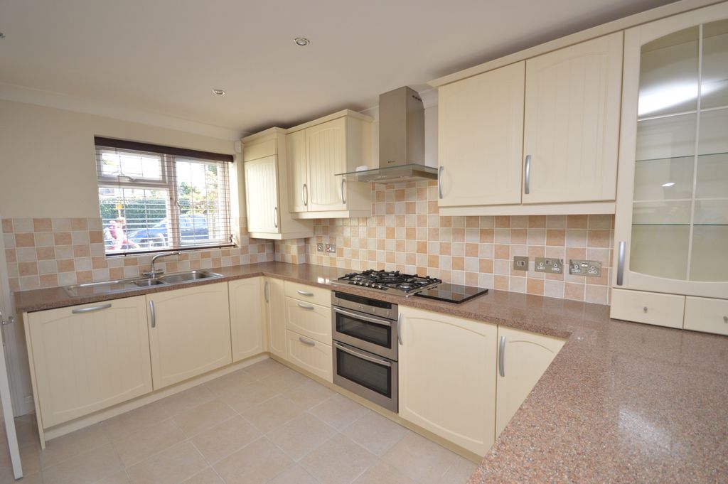 Property photo 2 of 15