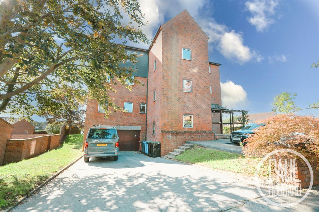 Property photo 1 of 26 7R5A7019-2.Png