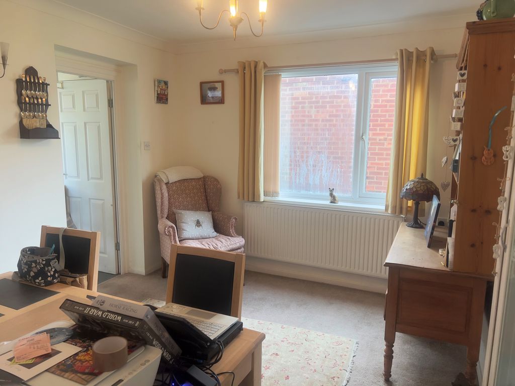 Property photo 2 of 9 Dining Room