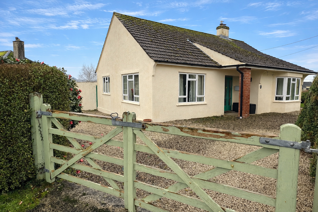 Property photo 1 of 21