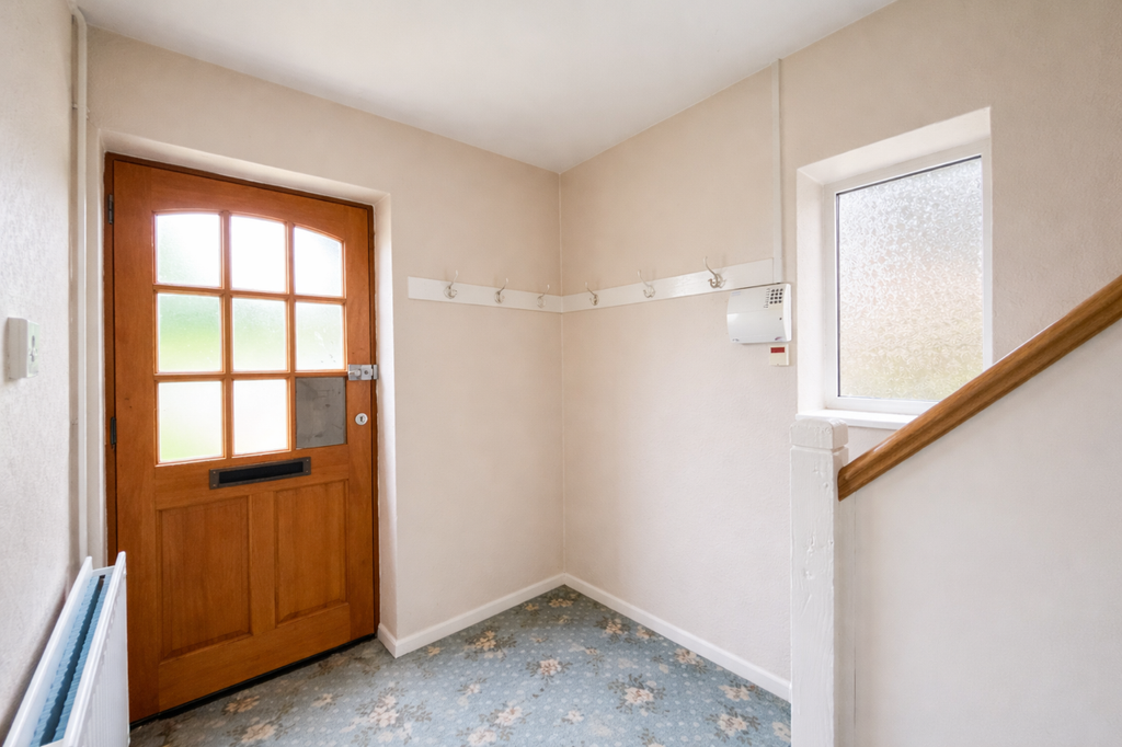 Property photo 2 of 14 Entrance Hall