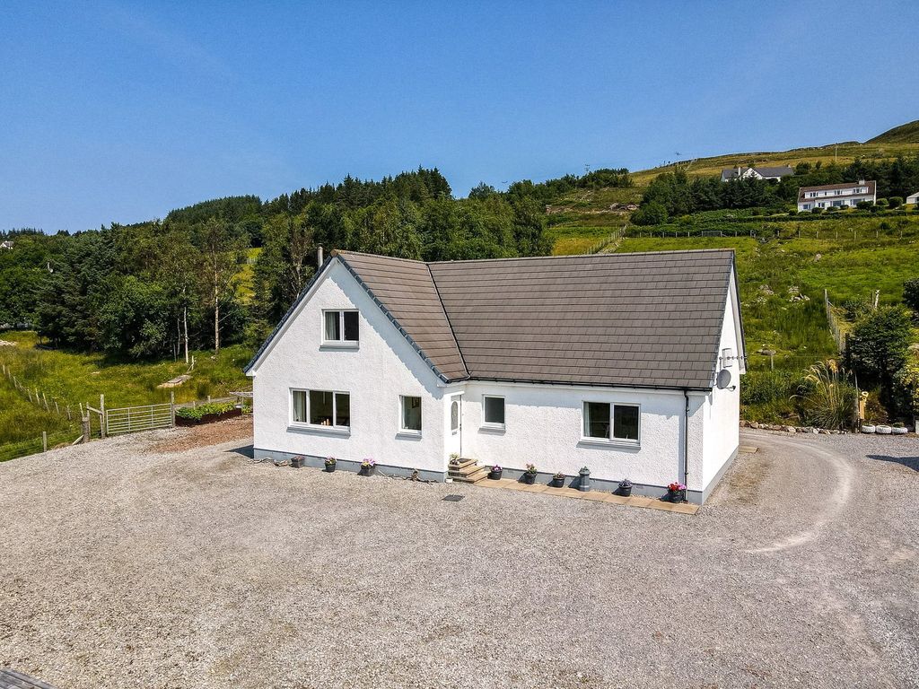 Property photo 1 of 32