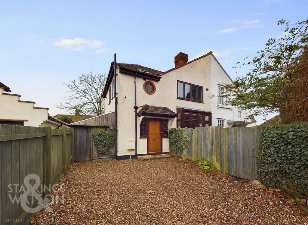 Property photo 1 of 24