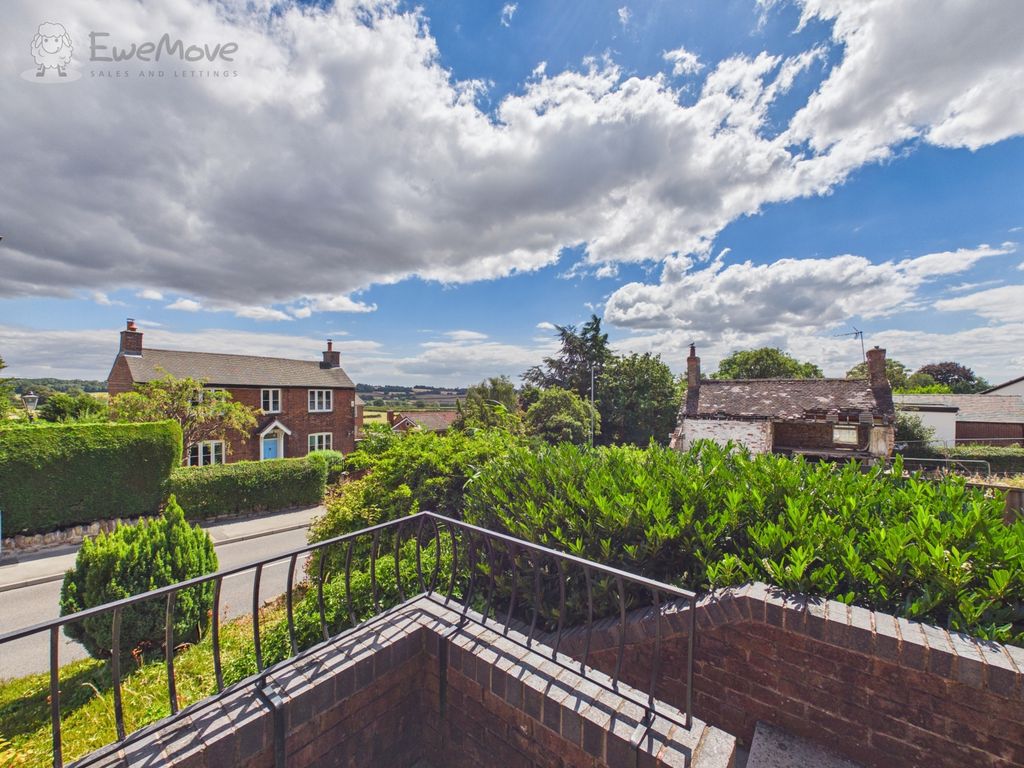 Property photo 2 of 43 Cam05065G0-Pr0028-Still007