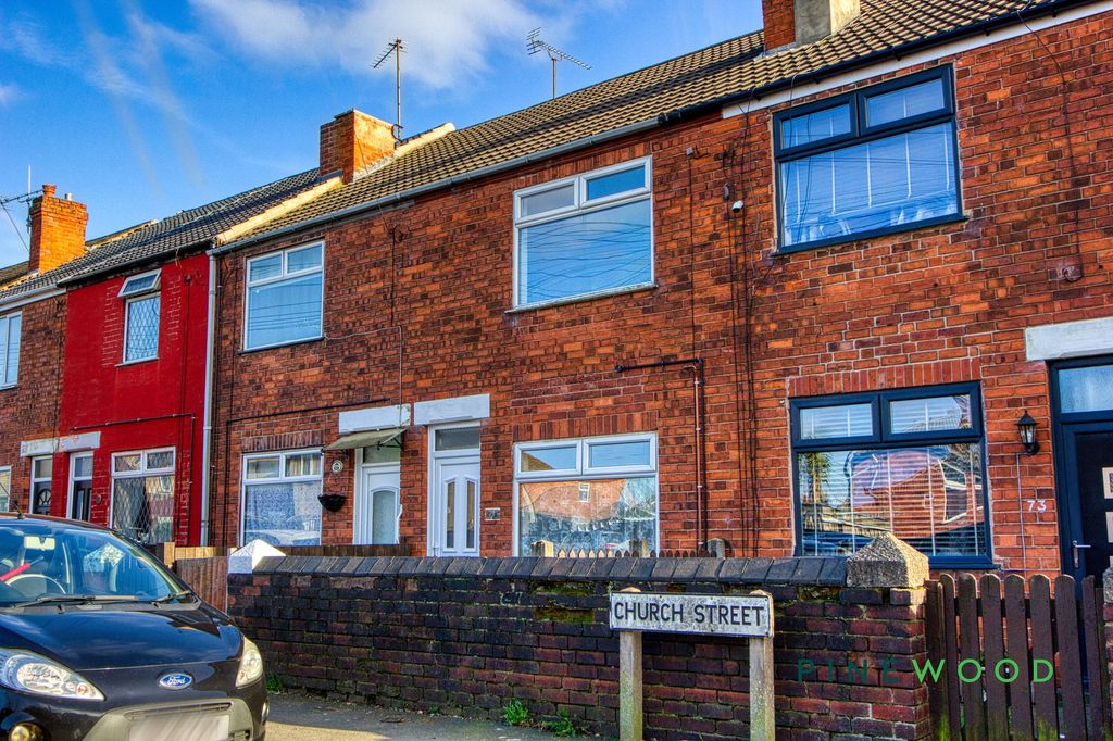 Property photo 1 of 10 Front