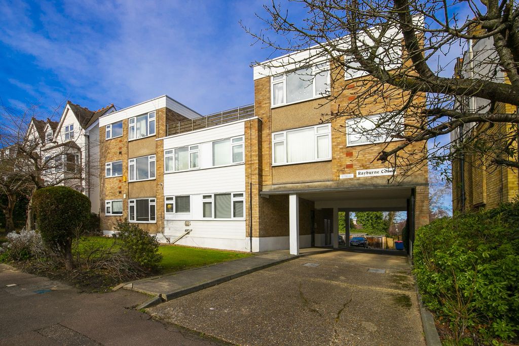 Property photo 1 of 18 Photo 2