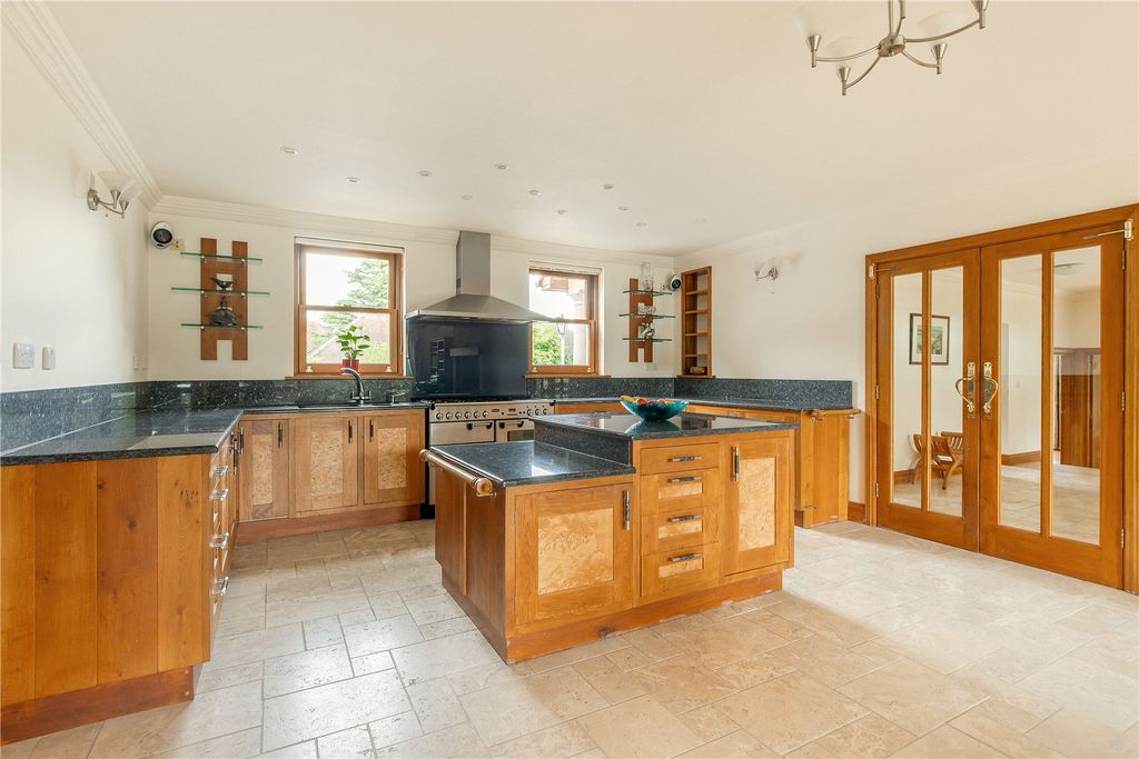 Property photo 2 of 23 Kitchen