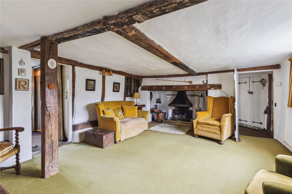 Property photo 3 of 15 Sitting Room