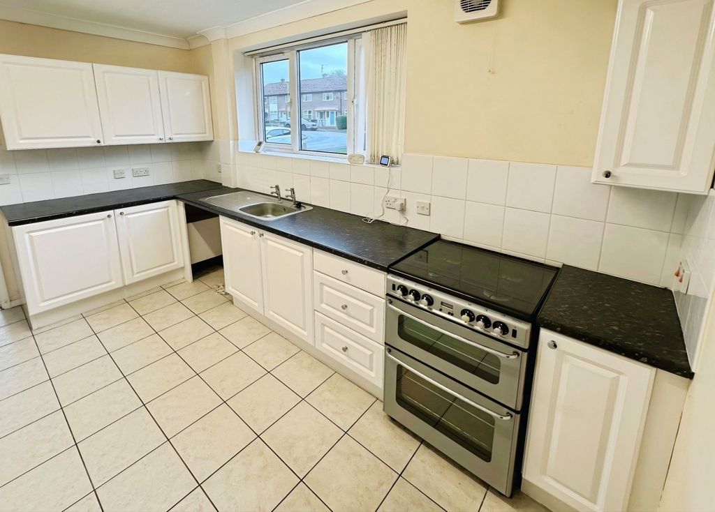 Property photo 3 of 18 Picture No. 16