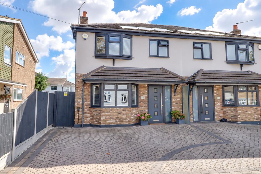 Property photo 1 of 31