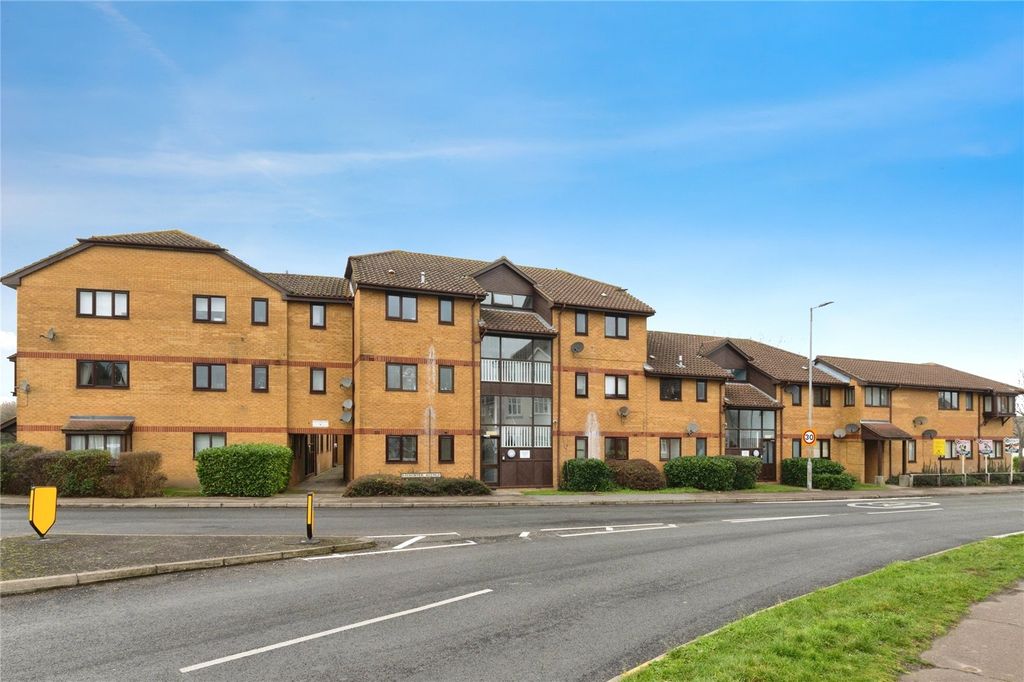 Property photo 2 of 14 Front