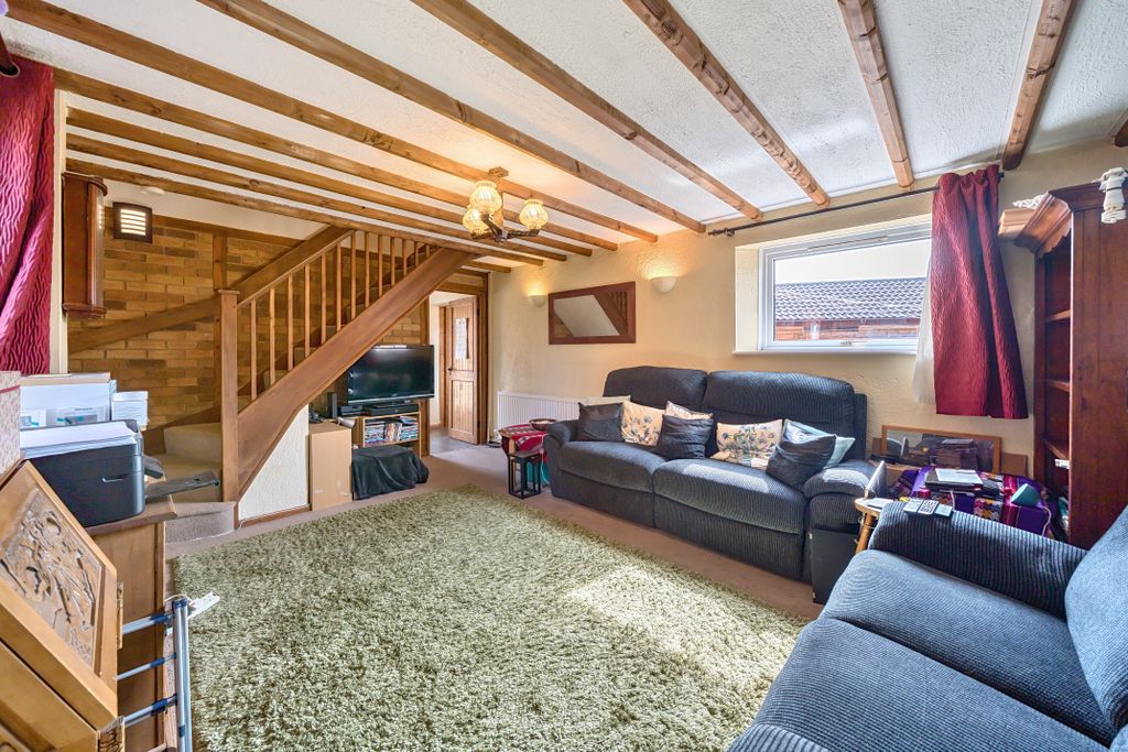 Property photo 2 of 12 Living Room