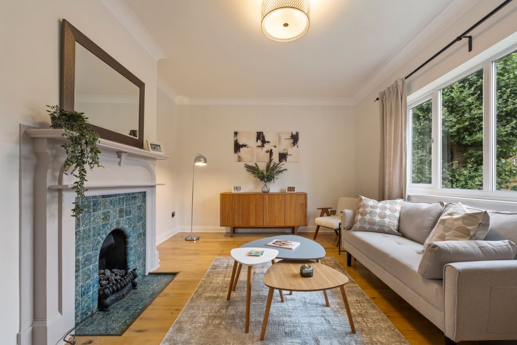 Property photo 2 of 12 4394222