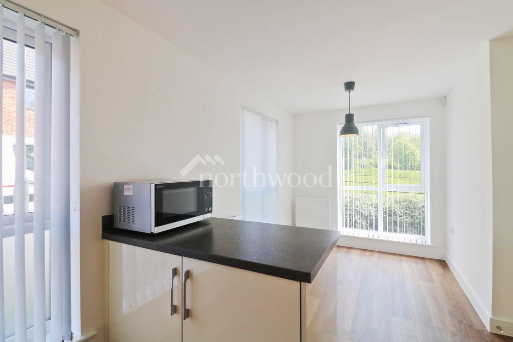 Property photo 3 of 26