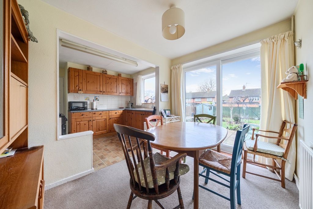 Property photo 2 of 18 Dining Room