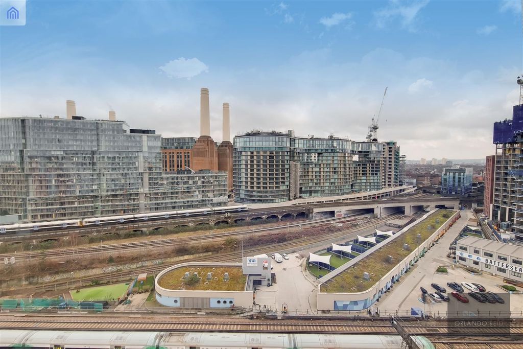 Property photo 3 of 14