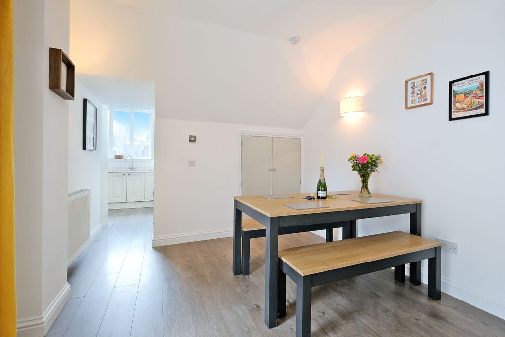 Additional image 11 of 3 bed flat for saleFlat 7 120 Rosemount Place, Rosemount, Aberdeen AB25