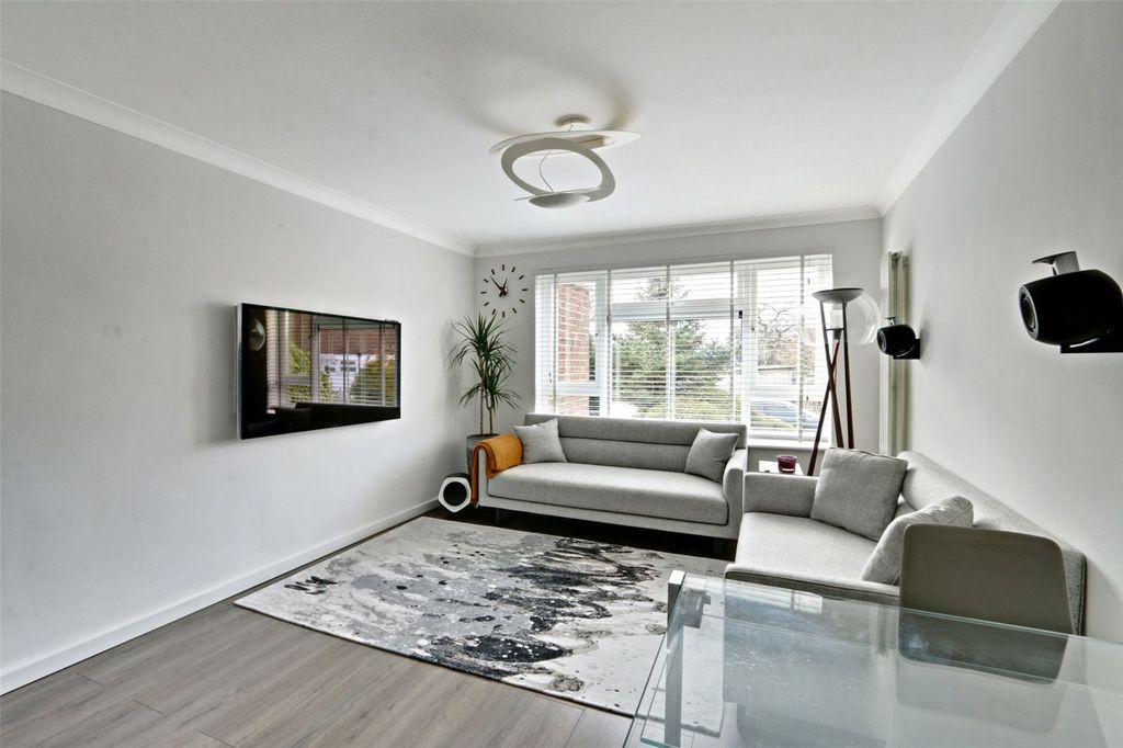 Property photo 3 of 21 Picture No. 17