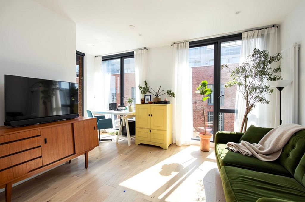 Property photo 1 of 5