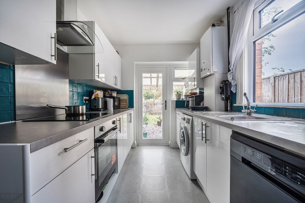 Property photo 3 of 15 1355419-17-68Cbf8...