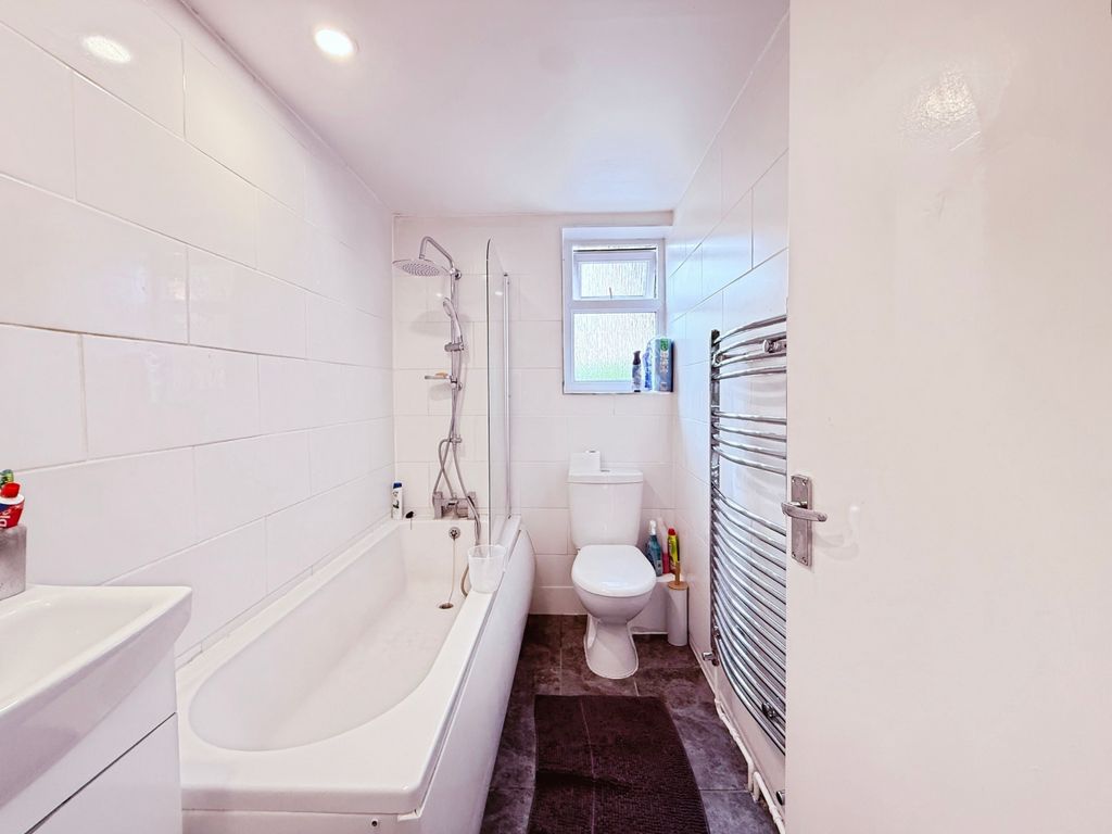 Property photo 3 of 7 091Efcaa-Img_2426