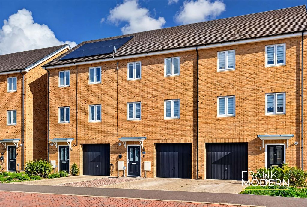 Property photo 1 of 33