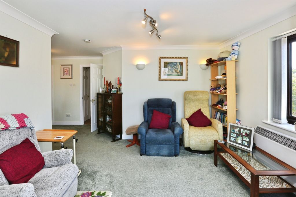 Property photo 3 of 10