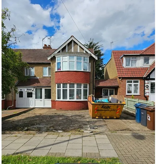 Property photo 1 of 11 Photo 8