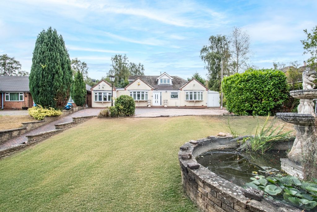 Property photo 1 of 33 Picture No. 23