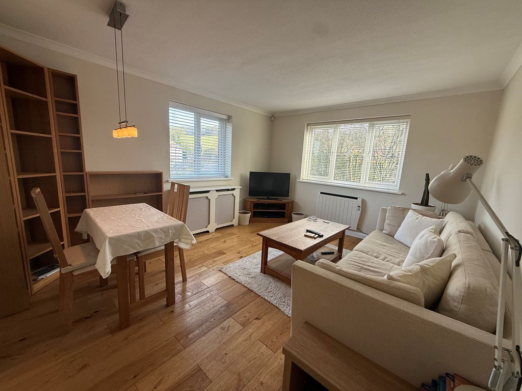 Property photo 2 of 5 Photo 5