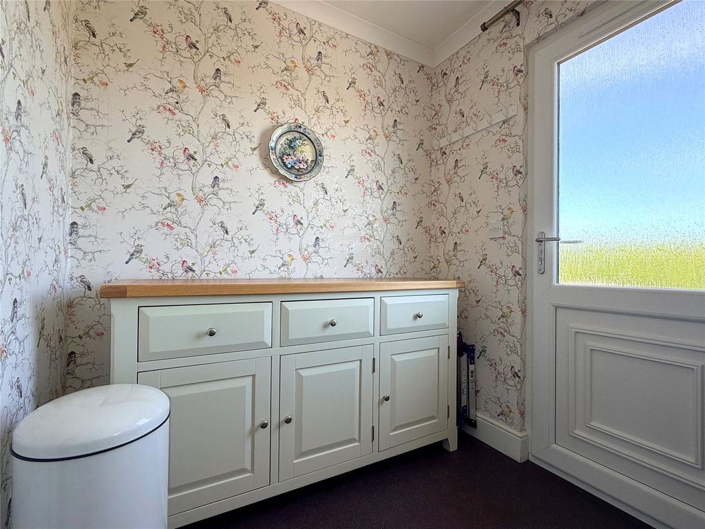 Property photo 2 of 19 Picture No. 09