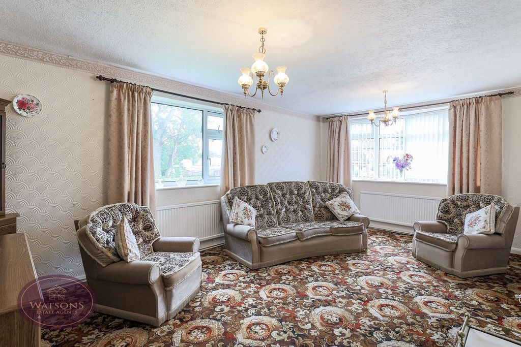 Property photo 2 of 26