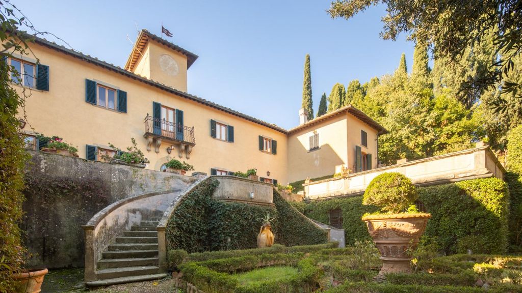 Property photo 2 of 31