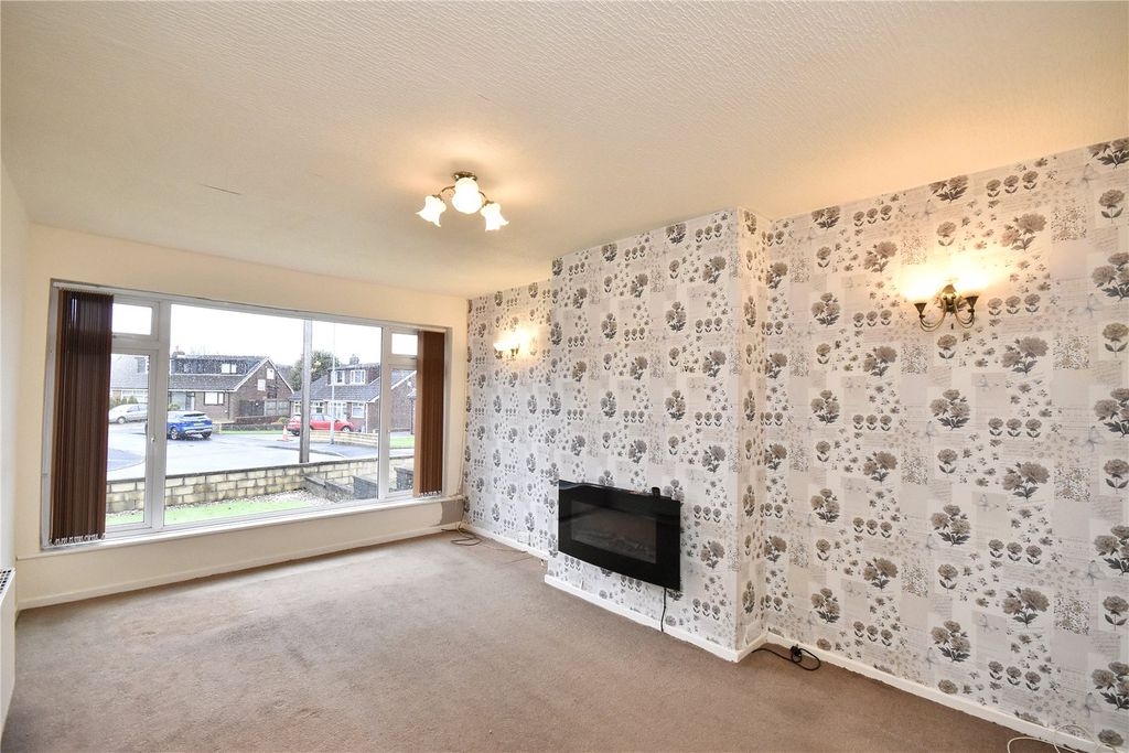 Property photo 2 of 10 Lounge