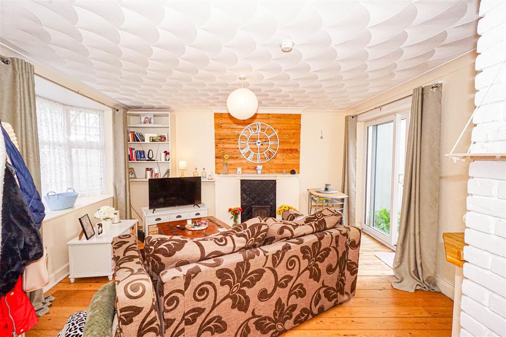 Property photo 2 of 15 Dsc00848.Jpg