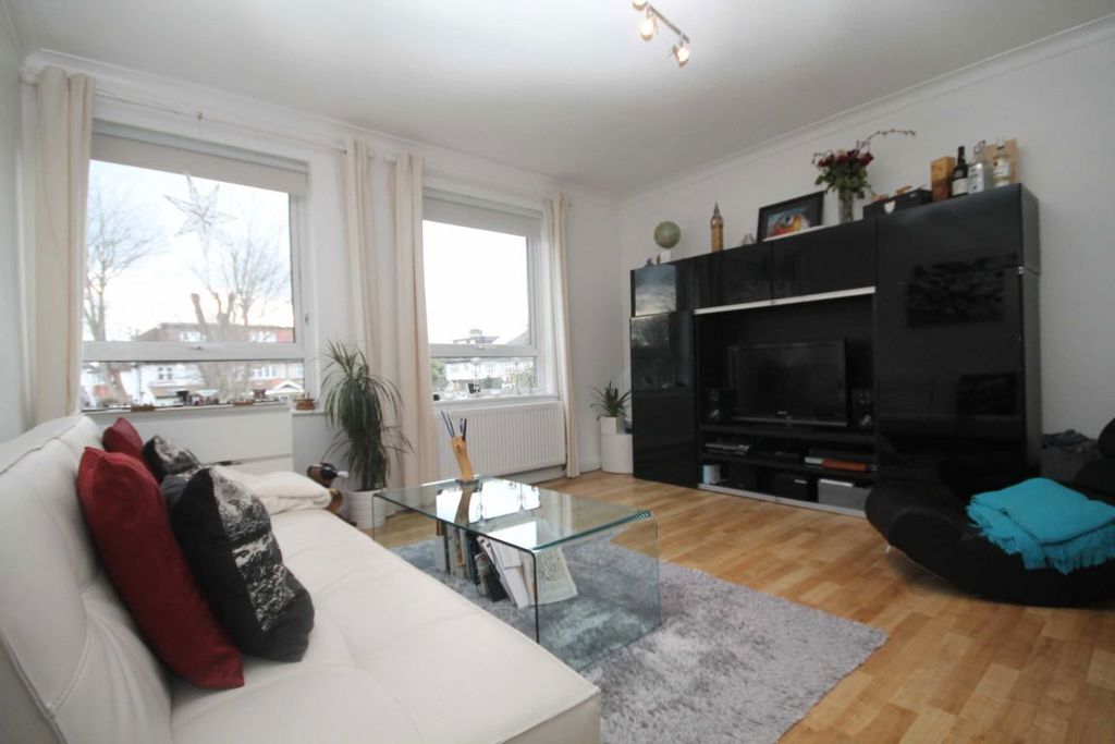 Property photo 2 of 4
