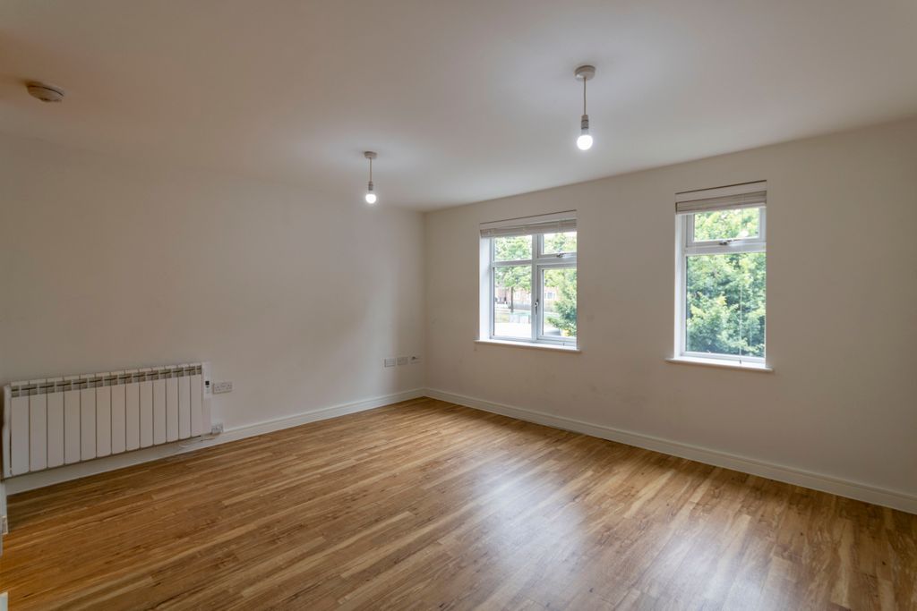 Property photo 2 of 11 Img_4989_1