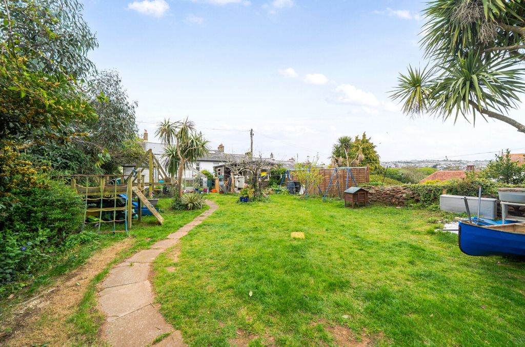 Property photo 3 of 24 1440469-3-69d90B7...
