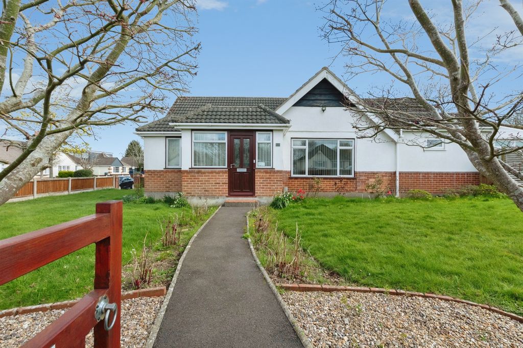 Property photo 3 of 20