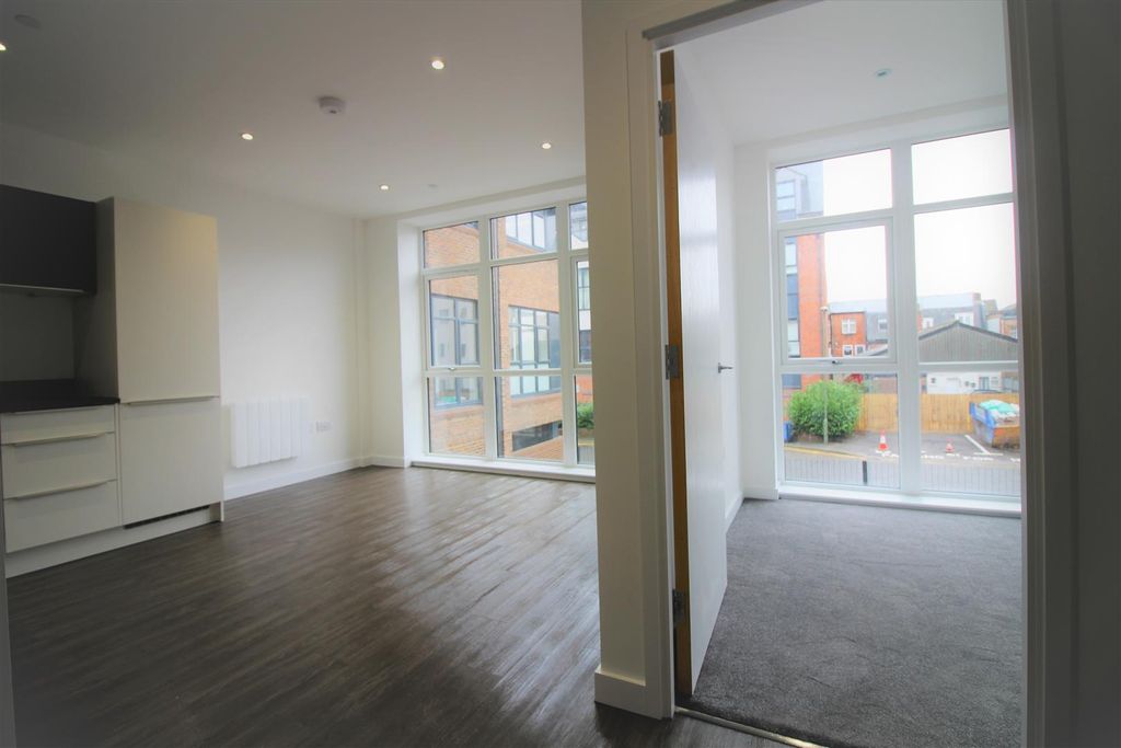 Property photo 3 of 23