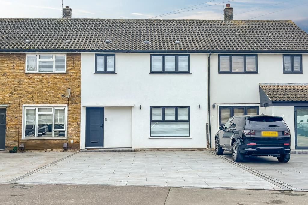 Property photo 1 of 12 Front