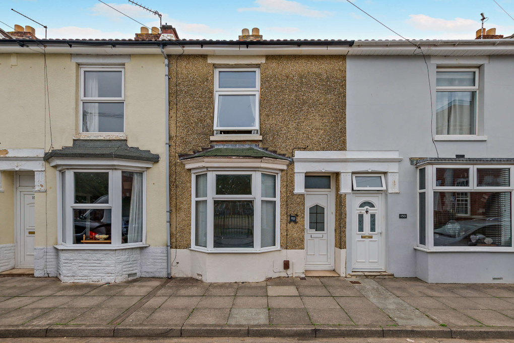 Property photo 1 of 11